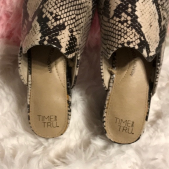 Time & Tru Size US 6 Vegan snake motif - Picture 12 of 12